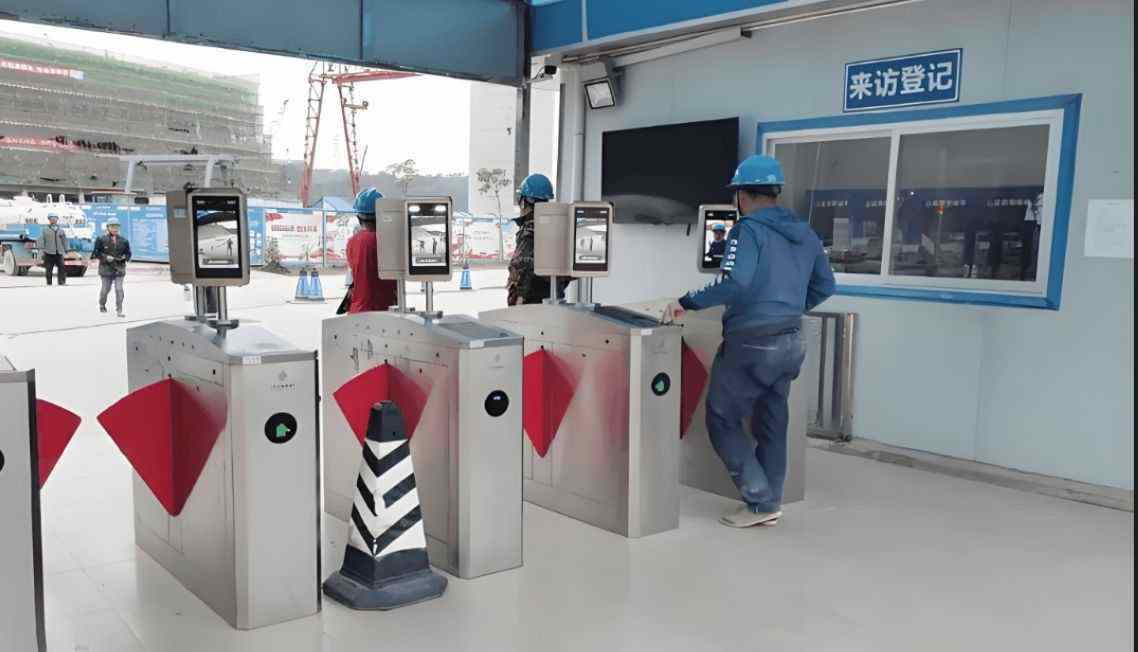 智慧工地人臉識(shí)別技術(shù)，為工地安全保駕護(hù)航